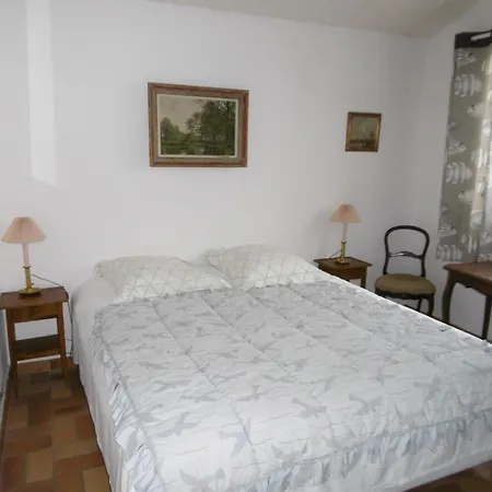 Maison De Bourg A - 6 Pers, Secteur Calme, Parking, Animaux Admis - Fr-1-823-82 *