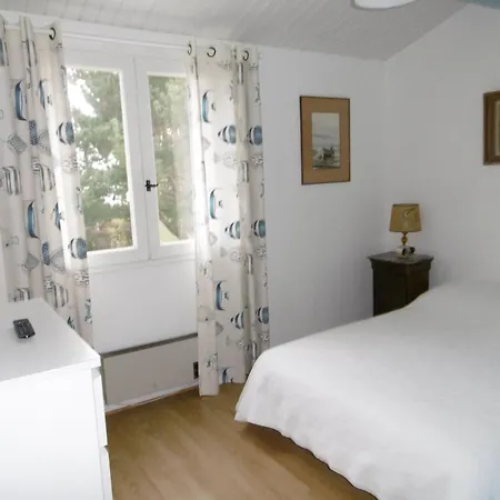 Maison De Bourg A - 6 Pers, Secteur Calme, Parking, Animaux Admis - Fr-1-823-82