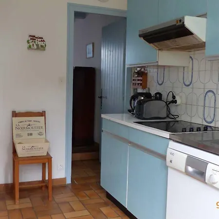 Maison De Bourg A - 6 Pers, Secteur Calme, Parking, Animaux Admis - Fr-1-823-82